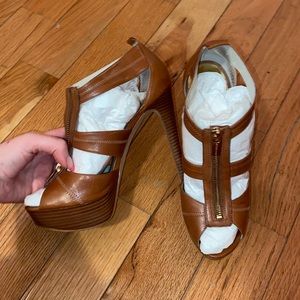 michael kors heels